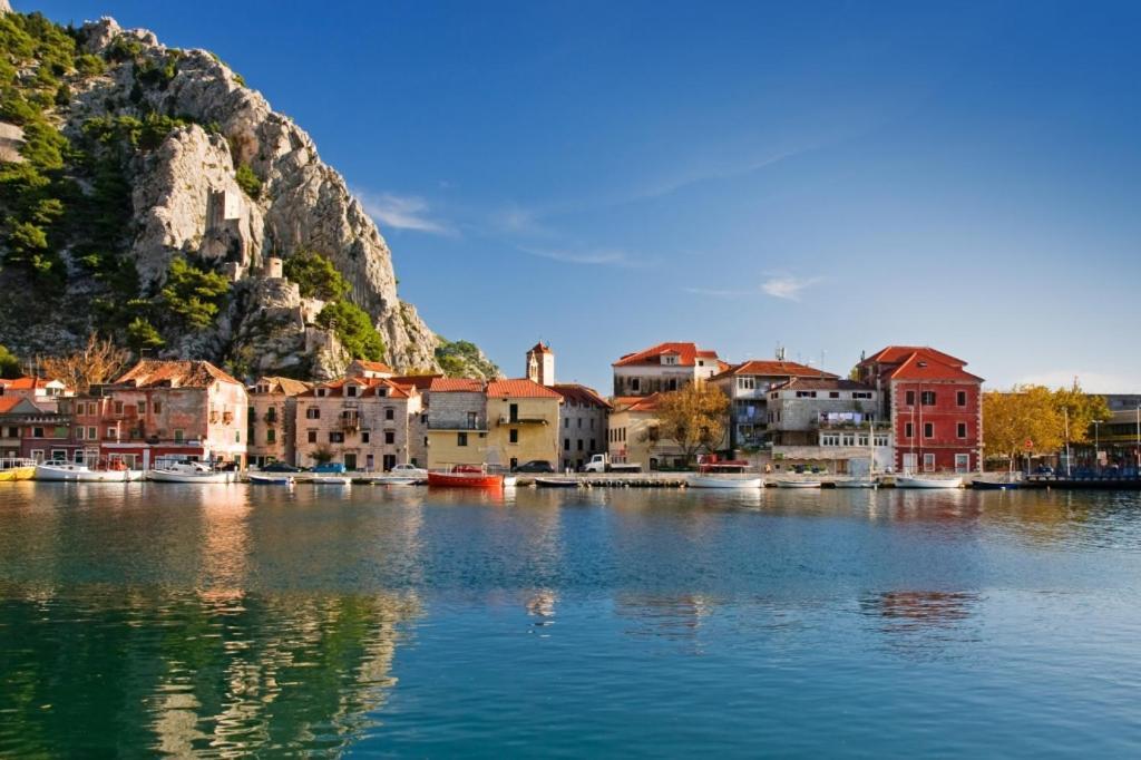 Villa Omis Luaran gambar