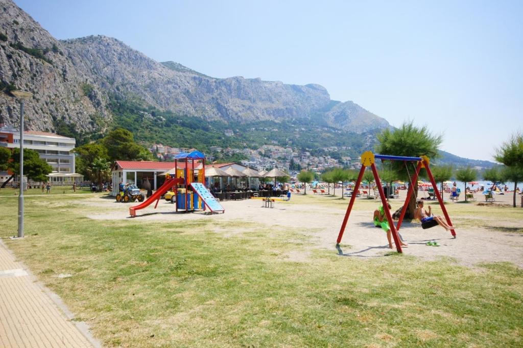 Villa Omis Luaran gambar